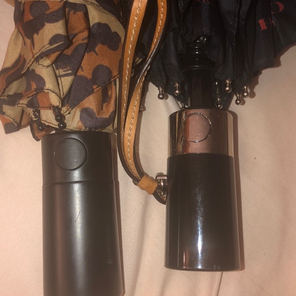 Two authentic Coach umbrellas - Picture 2 of 4